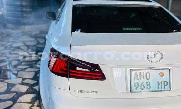 Comprar Usado Lexus IS Branco Carro em Beira em Sofala Comprar Usado Lexus IS Branco Carro em Beira em Sofala