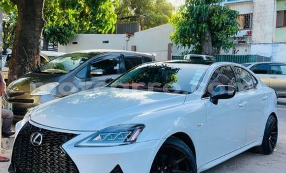Comprar Usado Lexus IS Branco Carro em Beira em Sofala Comprar Usado Lexus IS Branco Carro em Beira em Sofala