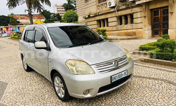 Tenga Tsaru Toyota Raum Zvimwe Mota in Beautiful vista in Maputo