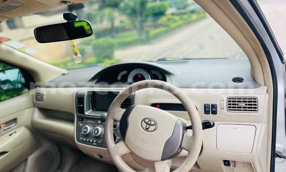 Comprar Usado Toyota Raum De outros Carro em Bela Vista em Maputo Comprar Usado Toyota Raum De outros Carro em Bela Vista em Maputo