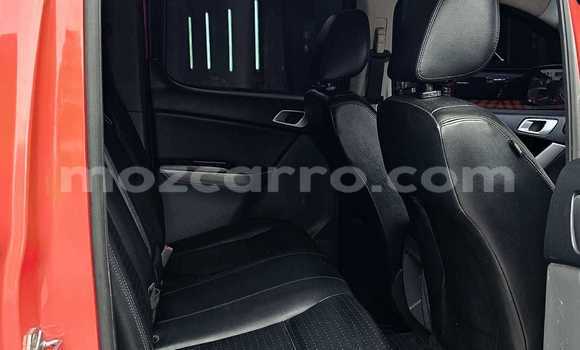 Comprar Usado Mazda BT-50 Vermelho Carro em Bela Vista em Maputo Comprar Usado Mazda BT-50 Vermelho Carro em Bela Vista em Maputo