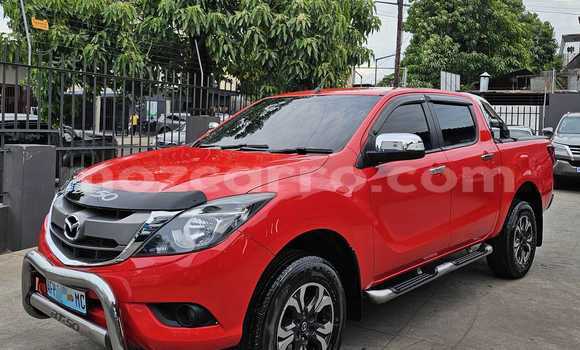 Comprar Usado Mazda BT-50 Vermelho Carro em Bela Vista em Maputo Comprar Usado Mazda BT-50 Vermelho Carro em Bela Vista em Maputo