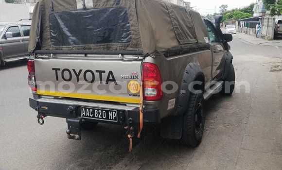 Comprar Usado Toyota Hilux Castanho Carro em Maputo em Maputo Comprar Usado Toyota Hilux Castanho Carro em Maputo em Maputo