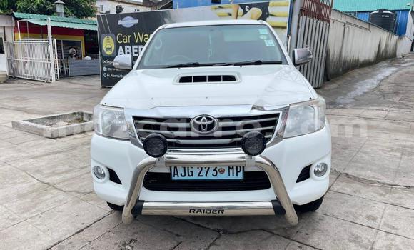 Comprar Usado Toyota Hilux Branco Carro em Maputo em Maputo Comprar Usado Toyota Hilux Branco Carro em Maputo em Maputo