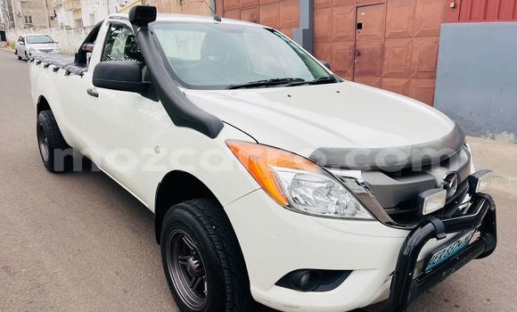Comprar Usado Mazda BT-50 Branco Carro em Maputo em Maputo Comprar Usado Mazda BT-50 Branco Carro em Maputo em Maputo