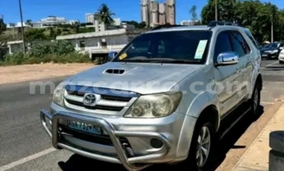Comprar Usado Toyota Fortuner De outros Carro em Maputo em Maputo Comprar Usado Toyota Fortuner De outros Carro em Maputo em Maputo