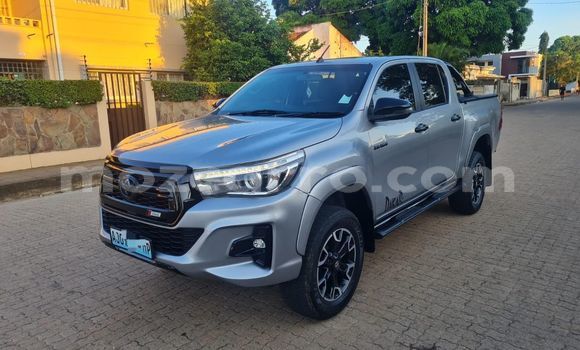 Comprar Usado Toyota Hilux Prata Carro em Maputo em Maputo Comprar Usado Toyota Hilux Prata Carro em Maputo em Maputo