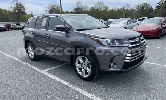 Nunua Ilio tumika Toyota Highlander Nyingine Gari ndani ya Nampula nchini Nampula Nunua Ilio tumika Toyota Highlander Nyingine Gari ndani ya Nampula nchini Nampula