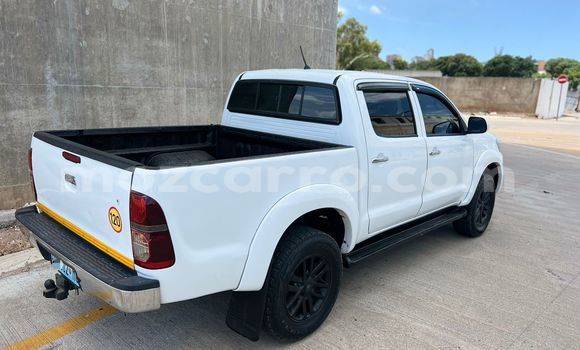 Buy Used Toyota Hilux White Car in Maputo in Maputo Buy Used Toyota Hilux White Car in Maputo in Maputo