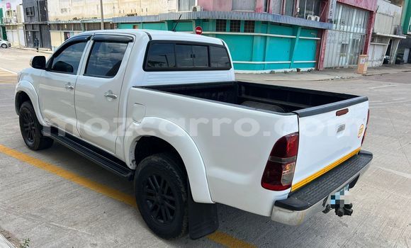 Buy Used Toyota Hilux White Car in Maputo in Maputo Buy Used Toyota Hilux White Car in Maputo in Maputo