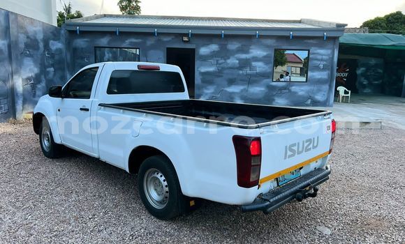 Tenga Tsaru Isuzu D-max Cab4 Chena Mota in Maputo in Maputo Tenga Tsaru Isuzu D-max Cab4 Chena Mota in Maputo in Maputo