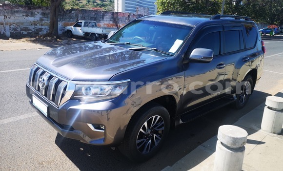 Tenga Tsaru Toyota Land Cruiser Zvimwe Mota in Maputo in Maputo Tenga Tsaru Toyota Land Cruiser Zvimwe Mota in Maputo in Maputo