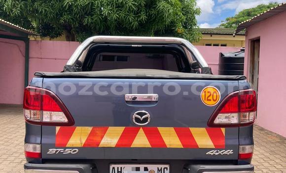 Nunua Ilio tumika Mazda BT-50 Bluu Gari ndani ya Maputo nchini Maputo Nunua Ilio tumika Mazda BT-50 Bluu Gari ndani ya Maputo nchini Maputo