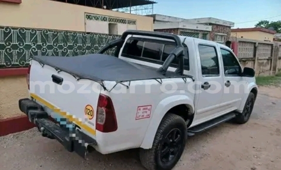 Comprar Usado Isuzu D-MAX Branco Carro em Maputo em Maputo Comprar Usado Isuzu D-MAX Branco Carro em Maputo em Maputo