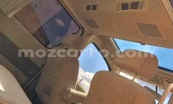 Comprar Usado Toyota Grand HiAce De outros Carro em Maputo em Maputo Comprar Usado Toyota Grand HiAce De outros Carro em Maputo em Maputo