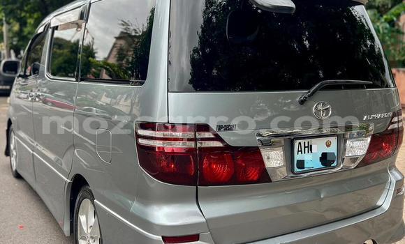 Comprar Usado Toyota Alphard De outros Carro em Maputo em Maputo Comprar Usado Toyota Alphard De outros Carro em Maputo em Maputo