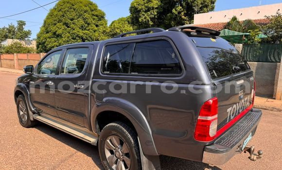 Nunua Ilio tumika Toyota Hilux Nyingine Gari ndani ya Maputo nchini Maputo Nunua Ilio tumika Toyota Hilux Nyingine Gari ndani ya Maputo nchini Maputo