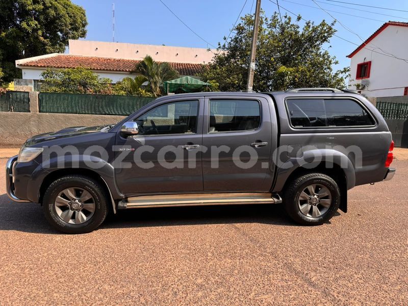 Big with watermark toyota hilux maputo maputo 20018