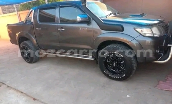 Tenga Tsaru Toyota Hilux Zvimwe Mota in Maputo in Maputo Tenga Tsaru Toyota Hilux Zvimwe Mota in Maputo in Maputo