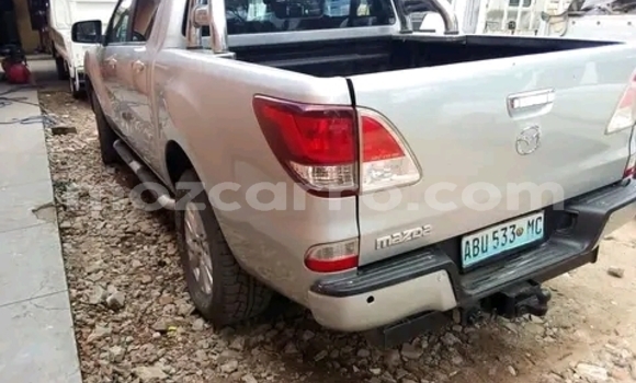 Nunua Ilio tumika Mazda BT-50 Nyingine Gari ndani ya Maputo nchini Maputo Nunua Ilio tumika Mazda BT-50 Nyingine Gari ndani ya Maputo nchini Maputo