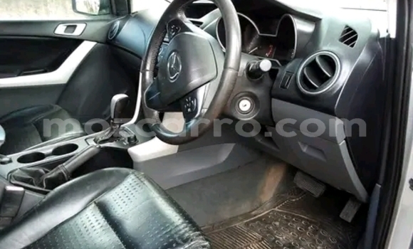 Nunua Ilio tumika Mazda BT-50 Nyingine Gari ndani ya Maputo nchini Maputo Nunua Ilio tumika Mazda BT-50 Nyingine Gari ndani ya Maputo nchini Maputo