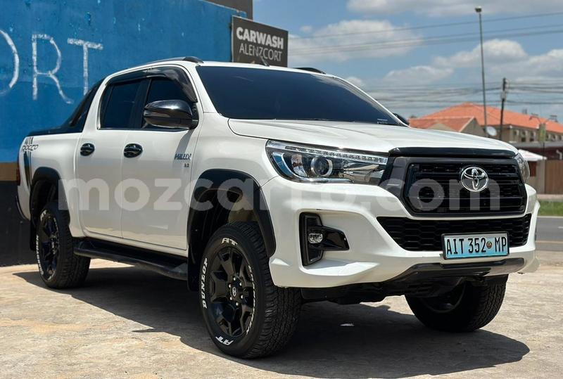 Big with watermark toyota hiluxe revo maputo maputo 20034