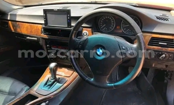 Nunua Ilio tumika BMW 3-Series Nyekundu Gari ndani ya Maputo nchini Maputo Nunua Ilio tumika BMW 3-Series Nyekundu Gari ndani ya Maputo nchini Maputo