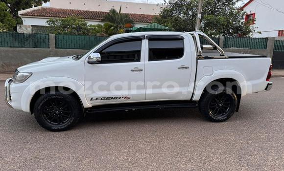 Comprar Usado Toyota Hilux Branco Carro em Maputo em Maputo Comprar Usado Toyota Hilux Branco Carro em Maputo em Maputo