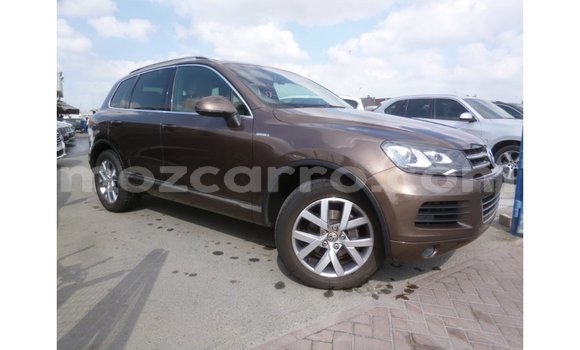 Comprar Importar Volkswagen Touareg Castanho Carro em Import - Dubai em Cabo Delgado