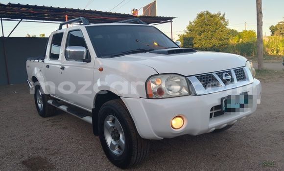 Comprar Usado Nissan Hardbody Branco Carro em Maputo em Maputo Comprar Usado Nissan Hardbody Branco Carro em Maputo em Maputo
