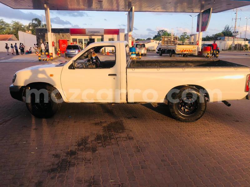 Big with watermark nissan hardbody maputo maputo 20054