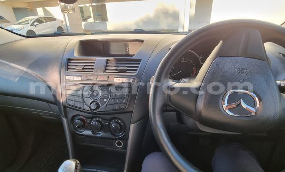 Comprar Usado Mazda BT-50 Branco Carro em Maputo em Maputo Comprar Usado Mazda BT-50 Branco Carro em Maputo em Maputo