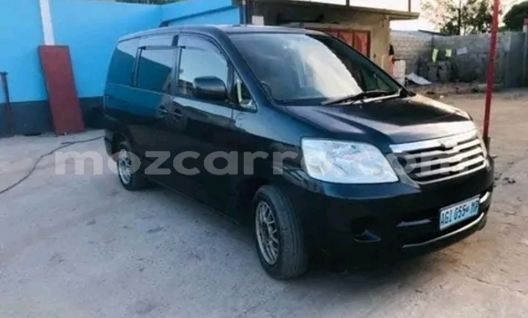 Comprar Usado Toyota Noah Preto Carro em Maputo em Maputo