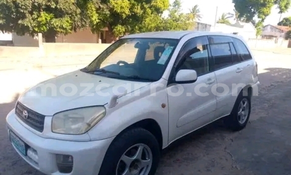 Buy Used Toyota RAV4 White Car in Maputo in Maputo Buy Used Toyota RAV4 White Car in Maputo in Maputo