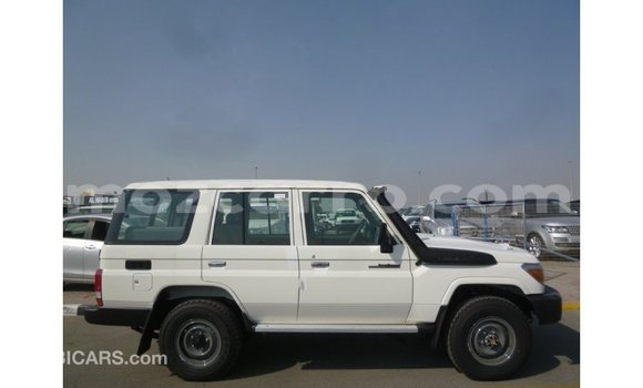 Buy Import Toyota Land Cruiser White Car in Import - Dubai in Cabo Delgado Buy Import Toyota Land Cruiser White Car in Import - Dubai in Cabo Delgado
