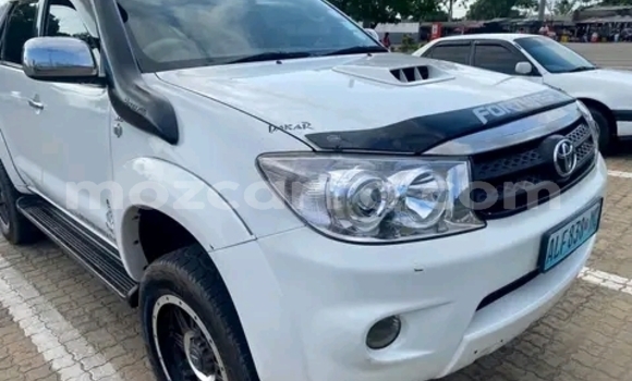 Nunua Ilio tumika Toyota Fortuner Nyeupe Gari ndani ya Maputo nchini Maputo Nunua Ilio tumika Toyota Fortuner Nyeupe Gari ndani ya Maputo nchini Maputo