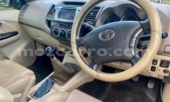 Nunua Ilio tumika Toyota Fortuner Nyeupe Gari ndani ya Maputo nchini Maputo Nunua Ilio tumika Toyota Fortuner Nyeupe Gari ndani ya Maputo nchini Maputo