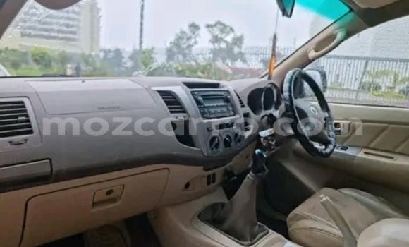 Nunua Ilio tumika Toyota Fortuner Nyingine Gari ndani ya Maputo nchini Maputo Nunua Ilio tumika Toyota Fortuner Nyingine Gari ndani ya Maputo nchini Maputo