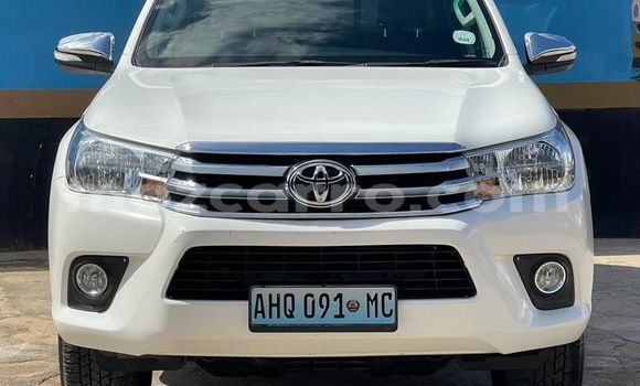 Nunua Ilio tumika Toyota Hiluxe Revo Nyeupe Gari ndani ya Maputo nchini Maputo Nunua Ilio tumika Toyota Hiluxe Revo Nyeupe Gari ndani ya Maputo nchini Maputo