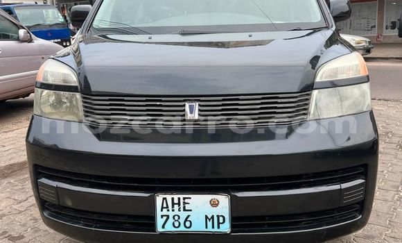 Comprar Usado Toyota Voxy Preto Carro em Maputo em Maputo Comprar Usado Toyota Voxy Preto Carro em Maputo em Maputo