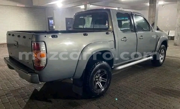 Nunua Ilio tumika Mazda BT-50 Bluu Gari ndani ya Maputo nchini Maputo Nunua Ilio tumika Mazda BT-50 Bluu Gari ndani ya Maputo nchini Maputo