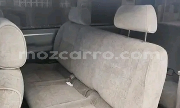 Nunua Ilio tumika Toyota Regius Nyingine Gari ndani ya Maputo nchini Maputo Nunua Ilio tumika Toyota Regius Nyingine Gari ndani ya Maputo nchini Maputo