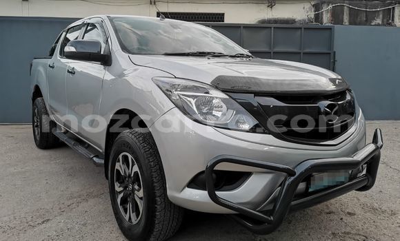 Nunua Mpya Mazda BT-50 Fedha Gari ndani ya Maputo nchini Maputo