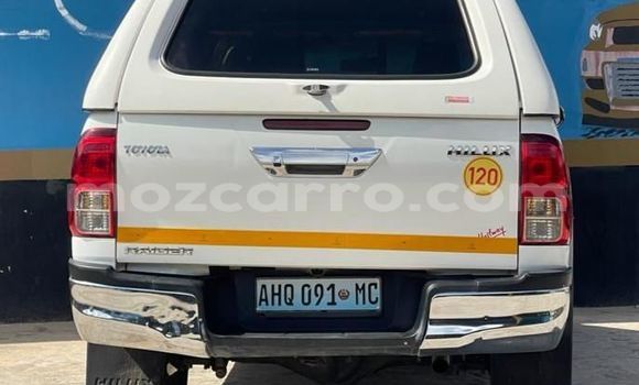 Buy New Toyota Hilux White Car in Maputo in Maputo Buy New Toyota Hilux White Car in Maputo in Maputo