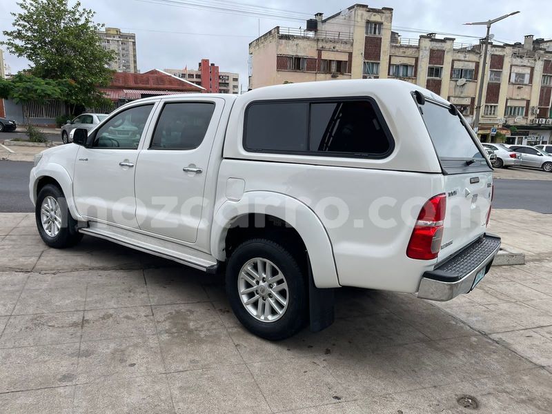 Big with watermark toyota hilux maputo maputo 20110