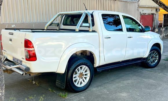 Nunua Mpya Toyota Hilux Nyeupe Gari ndani ya Maputo nchini Maputo Nunua Mpya Toyota Hilux Nyeupe Gari ndani ya Maputo nchini Maputo
