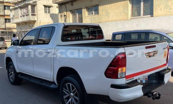 Nunua Mpya Toyota Hilux Nyeupe Gari ndani ya Maputo nchini Maputo Nunua Mpya Toyota Hilux Nyeupe Gari ndani ya Maputo nchini Maputo