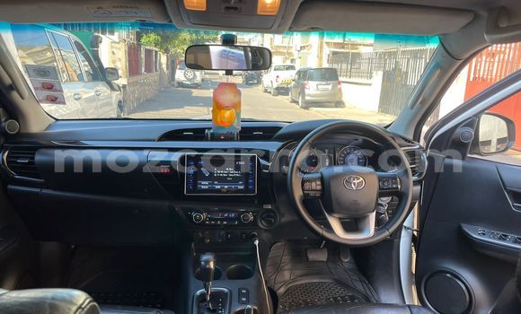 Nunua Mpya Toyota Hilux Nyeupe Gari ndani ya Maputo nchini Maputo Nunua Mpya Toyota Hilux Nyeupe Gari ndani ya Maputo nchini Maputo