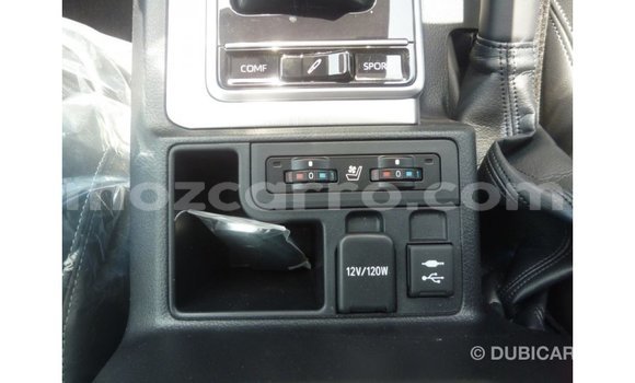 Tenga Imported Toyota Prado Bhurawuni Mota in Import - Dubai in Cabo Delgado Tenga Imported Toyota Prado Bhurawuni Mota in Import - Dubai in Cabo Delgado