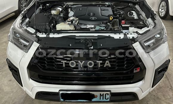 Comprar Usado Toyota Hiluxe Revo Branco Carro em Maputo em Maputo Comprar Usado Toyota Hiluxe Revo Branco Carro em Maputo em Maputo